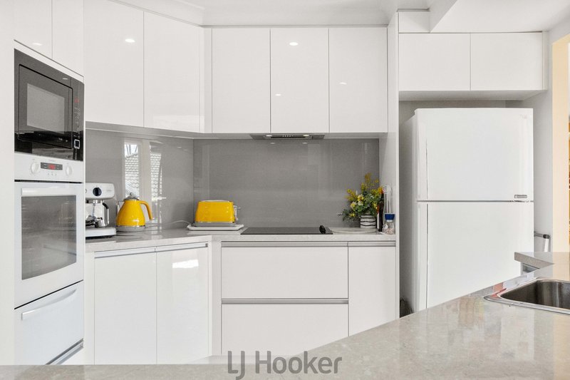 Photo - 19 Peppertree Circuit, Toronto NSW 2283 - Image 6