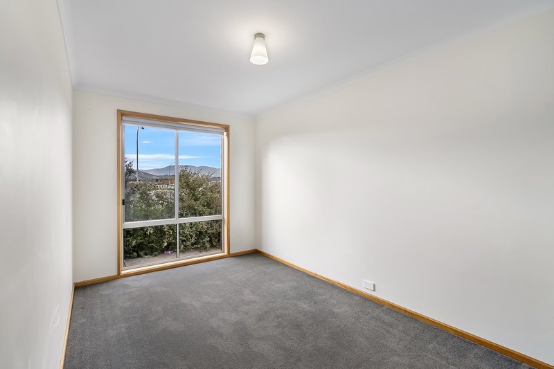 Photo - 19 Peronne Court, Brighton TAS 7030 - Image 2