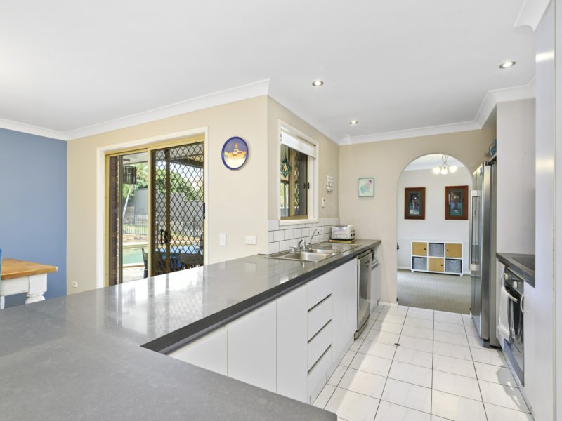 Photo - 19 Perth Square, Highland Park QLD 4211 - Image 4