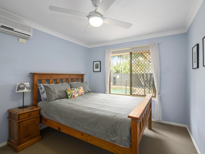 Photo - 19 Perth Square, Highland Park QLD 4211 - Image 10