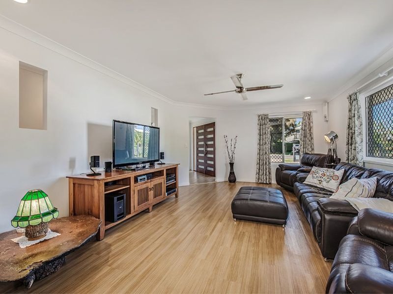 Photo - 19 Petrie Avenue, Marcoola QLD 4564 - Image 6