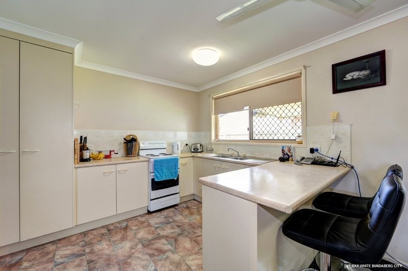 Photo - 19 Pettigrew Drive, Kalkie QLD 4670 - Image 3