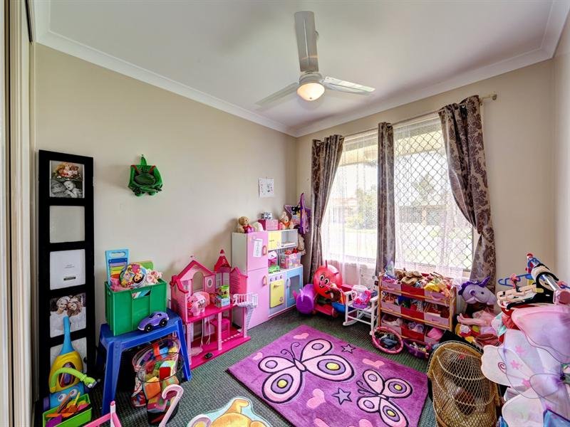 Photo - 19 Pettigrew Drive, Kalkie QLD 4670 - Image 10