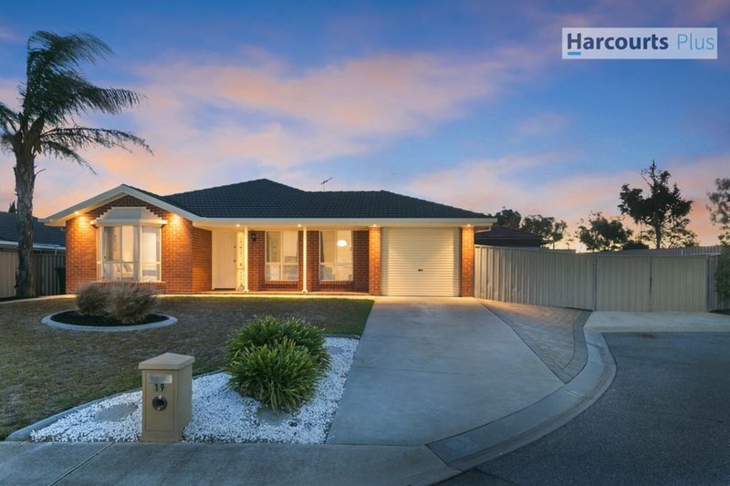 Photo - 19 Philipson Crescent, Sheidow Park SA 5158 - Image 2