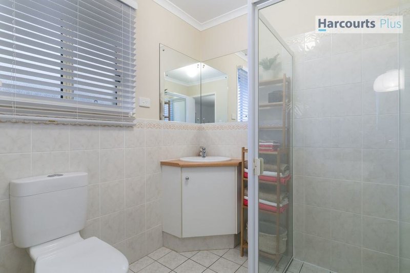 Photo - 19 Philipson Crescent, Sheidow Park SA 5158 - Image 15