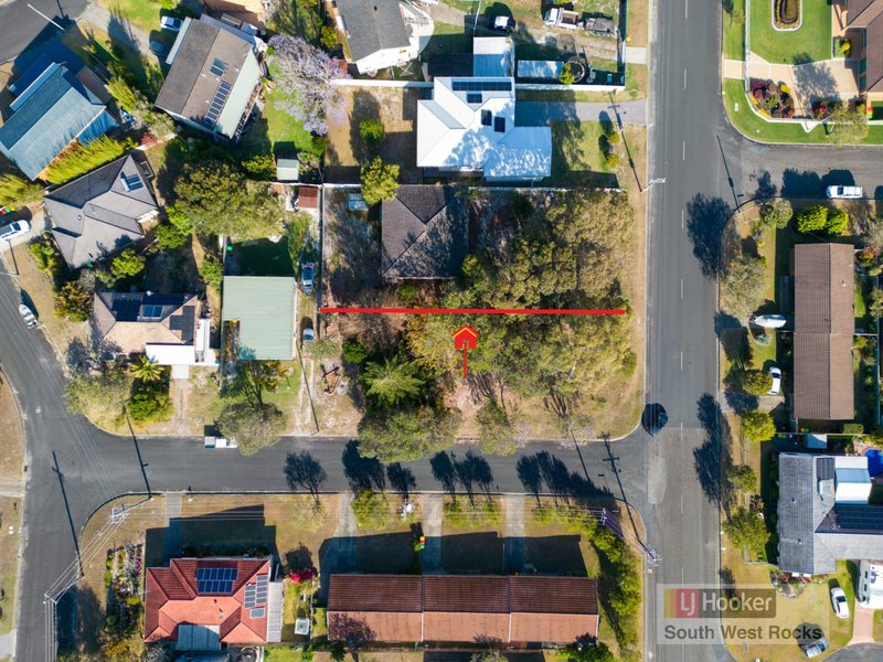 19 Phillip Drive, South West Rocks NSW 2431