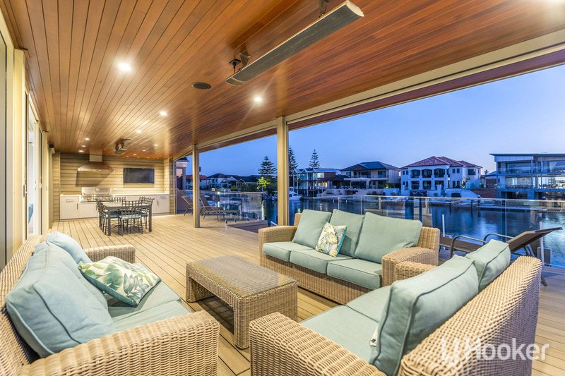 Photo - 19 Picaroon Place, Halls Head WA 6210 - Image 6