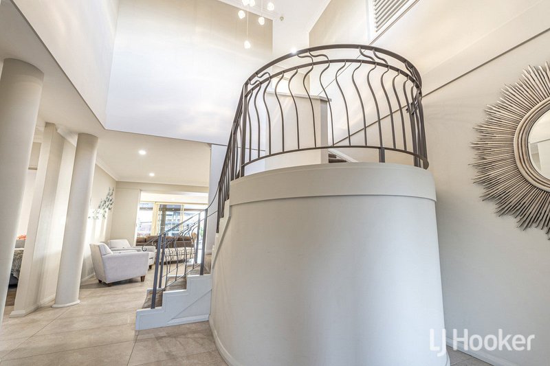 Photo - 19 Picaroon Place, Halls Head WA 6210 - Image 17