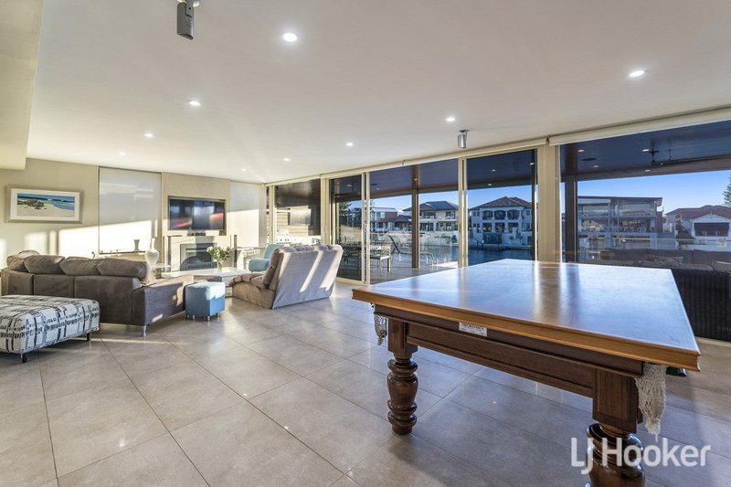 Photo - 19 Picaroon Place, Halls Head WA 6210 - Image 19