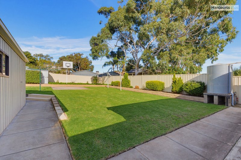 Photo - 19 Pindee Street, Hallett Cove SA 5158 - Image 15