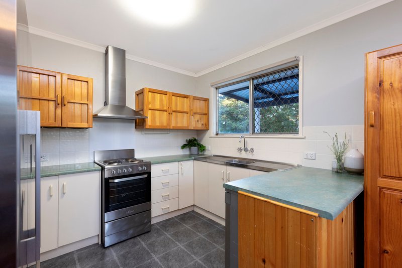 Photo - 19 Pinnata Court, Everton Hills QLD 4053 - Image 5