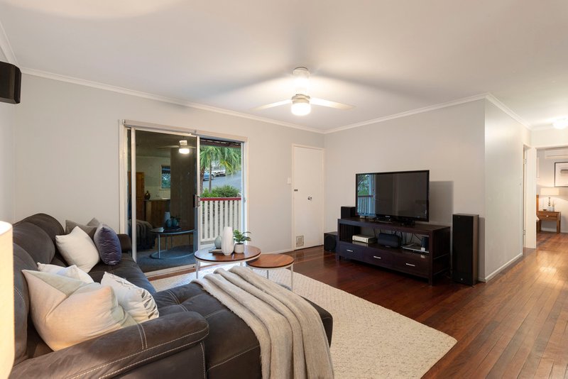 Photo - 19 Pinnata Court, Everton Hills QLD 4053 - Image 6