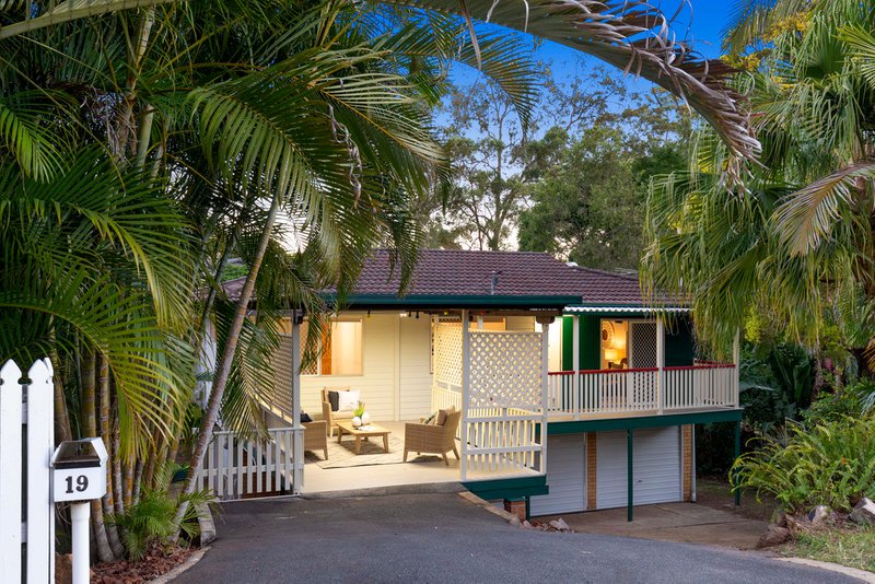 Photo - 19 Pinnata Court, Everton Hills QLD 4053 - Image 16