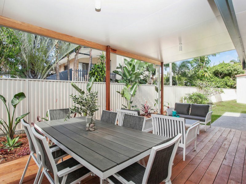 Photo - 19 Pitta Place, Burleigh Waters QLD 4220 - Image 16