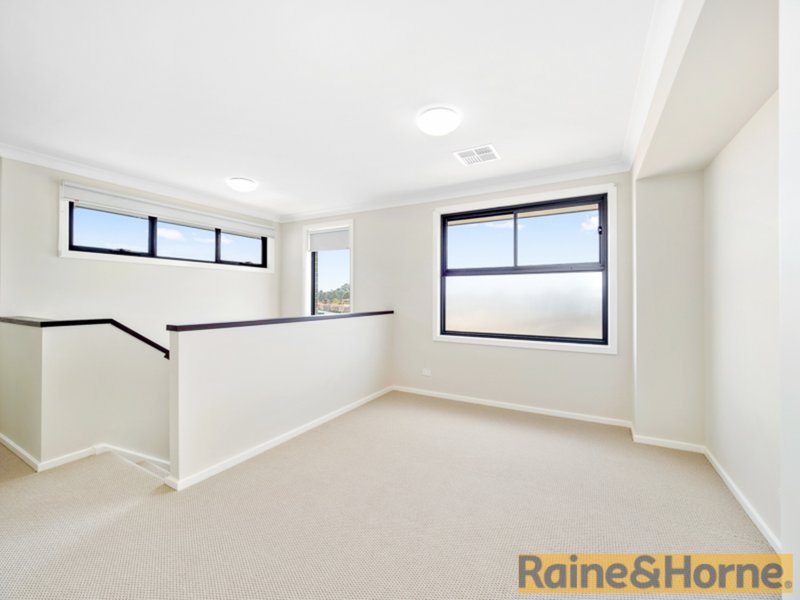 Photo - 19 Pleasance Street, Box Hill NSW 2765 - Image 7