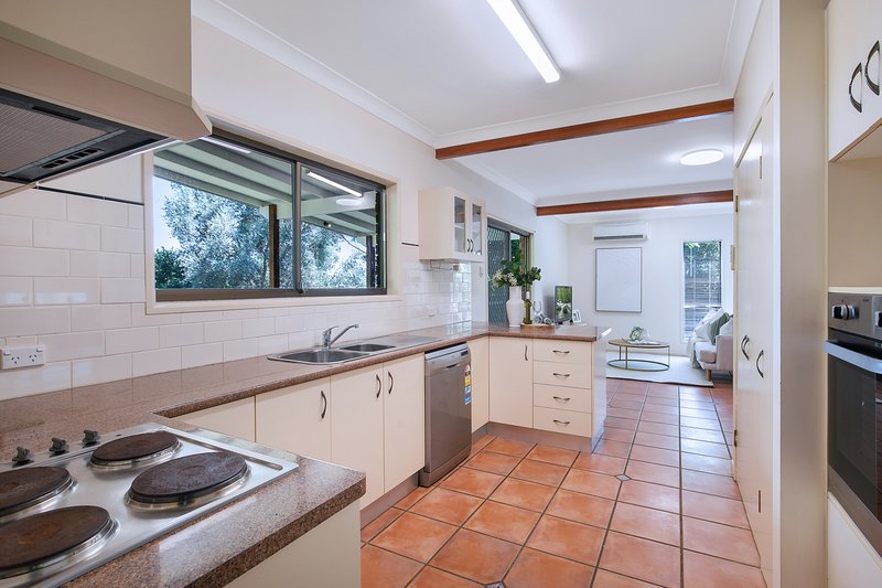 Photo - 19 Plymstock Street, Alexandra Hills QLD 4161 - Image 9