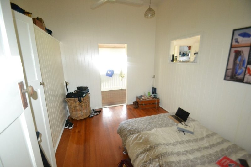 Photo - 19 Poole St , Bowen QLD 4805 - Image 17