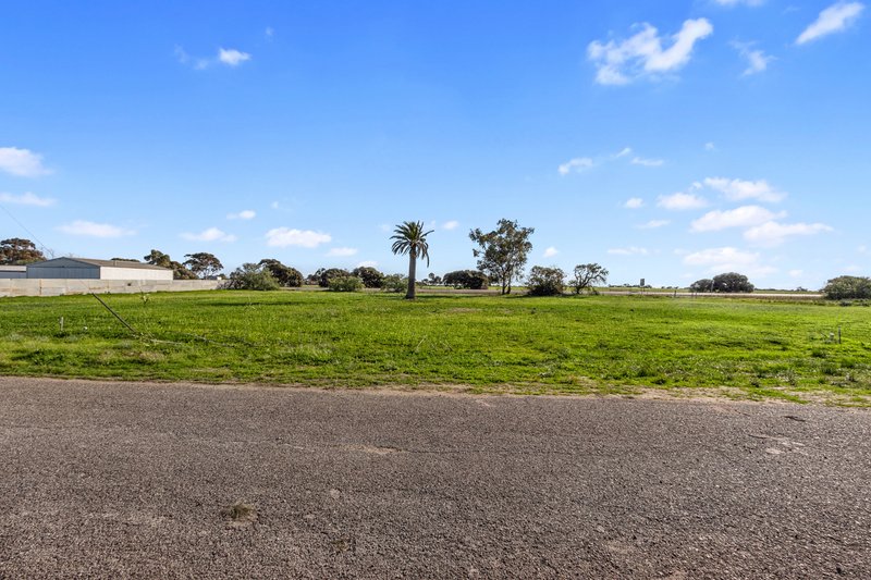 Photo - 19 Poona Road, Moonta SA 5558 - Image 4