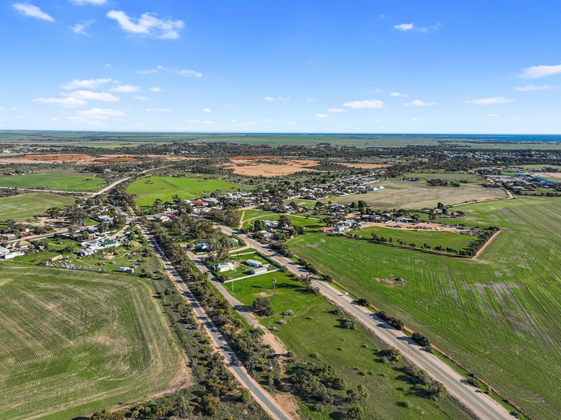 Photo - 19 Poona Road, Moonta SA 5558 - Image 11