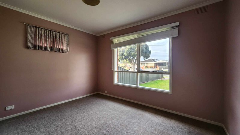 Photo - 19 Popes Road, Keysborough VIC 3173 - Image 7