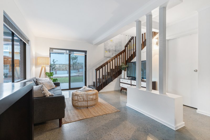 Photo - 19 Porteous Road, Sorrento WA 6020 - Image 20