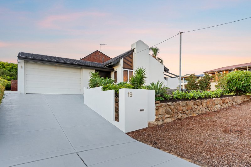 Photo - 19 Porteous Road, Sorrento WA 6020 - Image 34