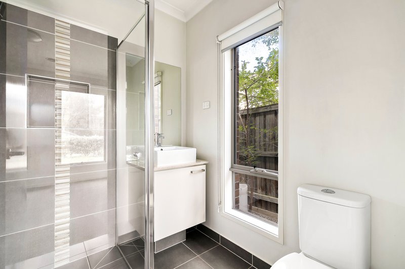 Photo - 19 Portrait Way, Coburg North VIC 3058 - Image 11