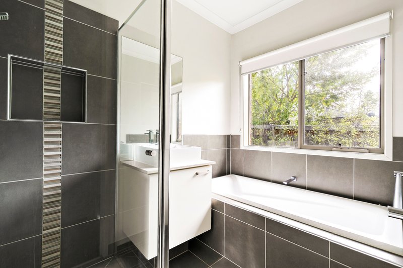 Photo - 19 Portrait Way, Coburg North VIC 3058 - Image 13