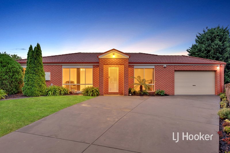 19 Pownceby Court, Pakenham VIC 3810