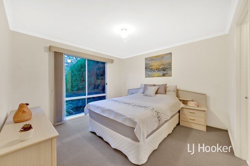 Photo - 19 Pownceby Court, Pakenham VIC 3810 - Image 10