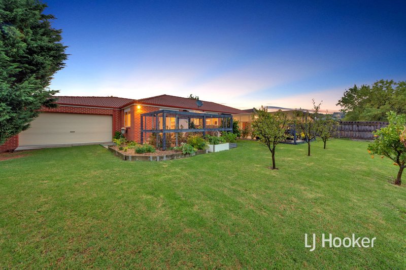 Photo - 19 Pownceby Court, Pakenham VIC 3810 - Image 22