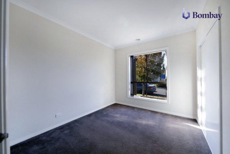 Photo - 19 Prada Drive, Epping VIC 3076 - Image 5