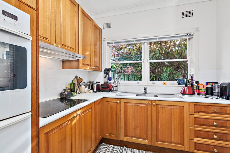 Photo - 19 President Avenue, Kogarah NSW 2217 - Image 5