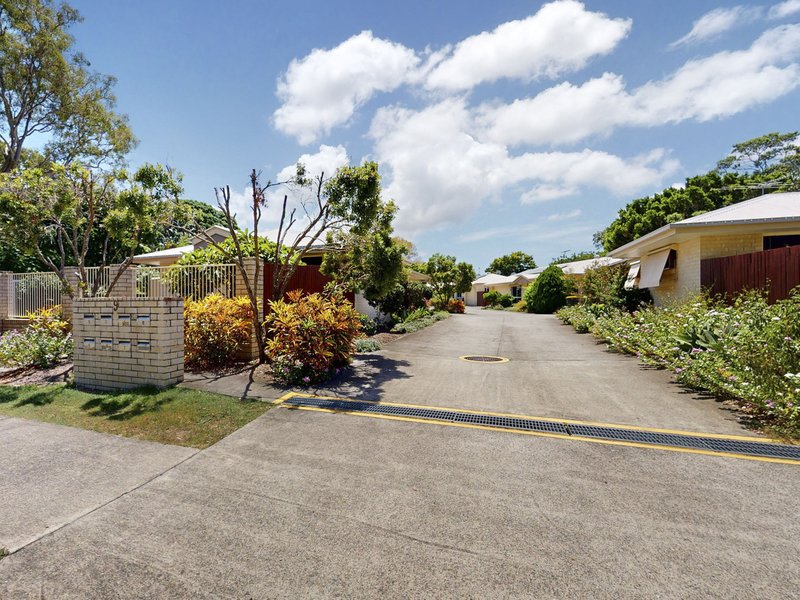 Photo - 1/9 Progress Avenue, Beachmere QLD 4510 - Image