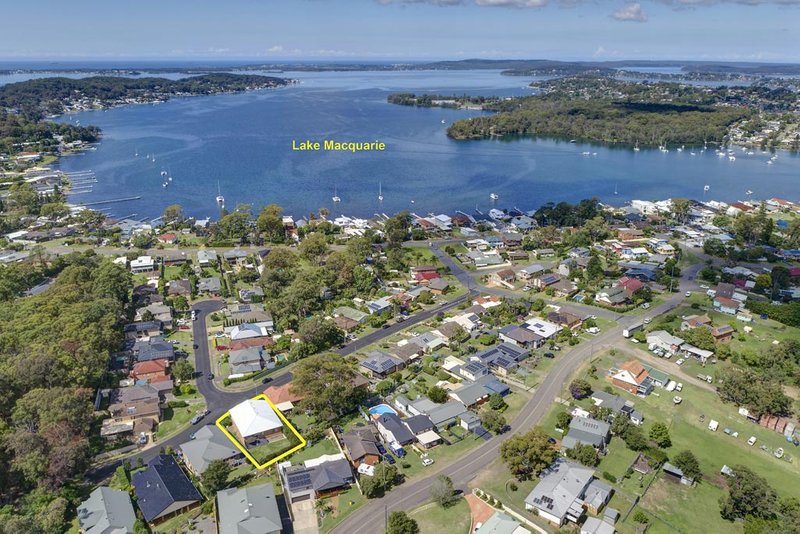 Photo - 19 Puntee Street, Kilaben Bay NSW 2283 - Image 15