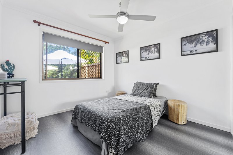 Photo - 1/9 Queen Street, Scarborough QLD 4020 - Image 9