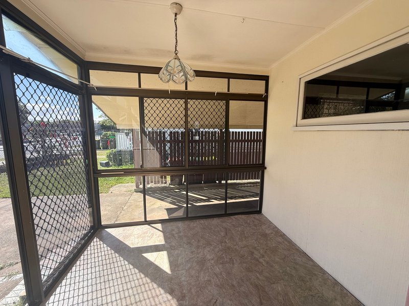 Photo - 19 Railway Avenue, Strathpine QLD 4500 - Image 6