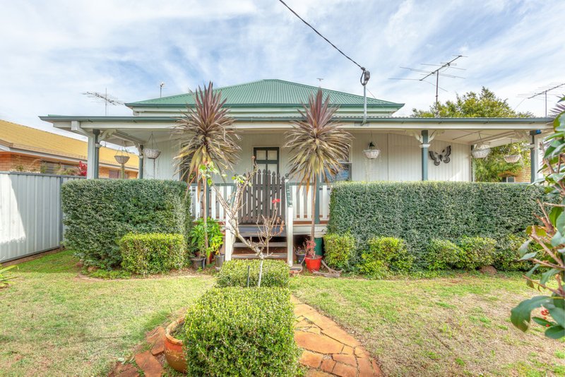 19 Ranfurly Street, Newtown QLD 4350