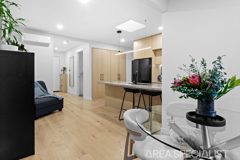 Photo - 1/9 Raymond Avenue, Frankston VIC 3199 - Image 4