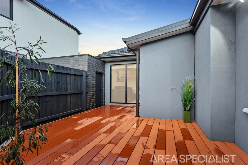 Photo - 1/9 Raymond Avenue, Frankston VIC 3199 - Image 13
