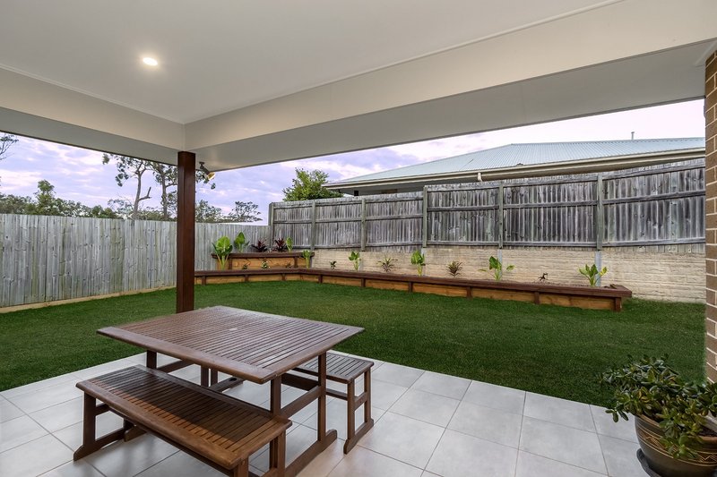 Photo - 19 Red Gum Terrace, Coomera QLD 4209 - Image 11