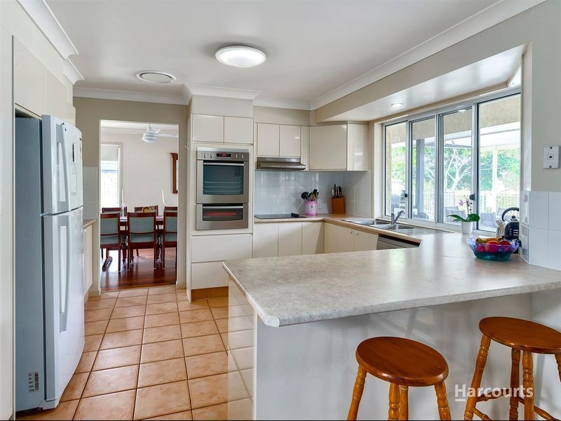 Photo - 19 Redford Cres , Mcdowall QLD 4053 - Image 2