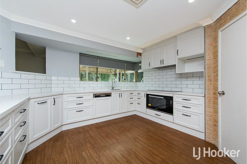 Photo - 19 Regency Drive, Thornlie WA 6108 - Image 4