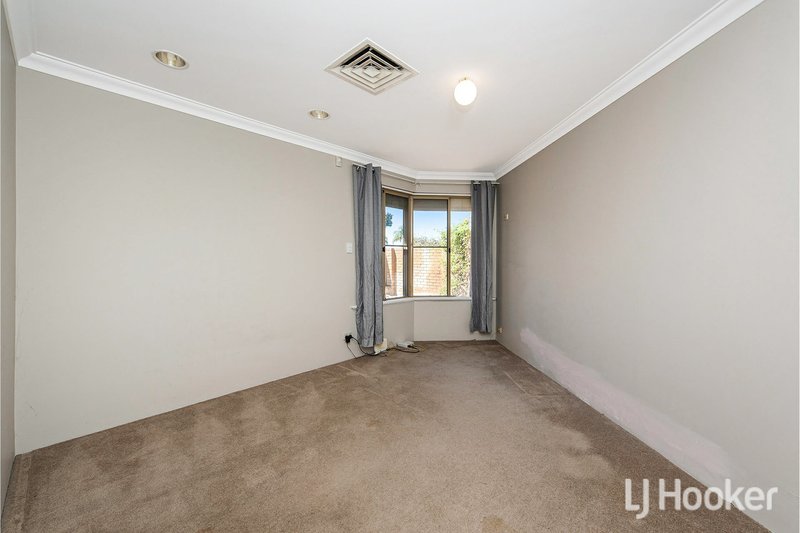 Photo - 19 Regency Drive, Thornlie WA 6108 - Image 13