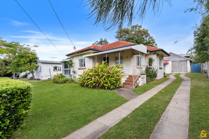 Photo - 19 Regent Street, Wynnum West QLD 4178 - Image 4