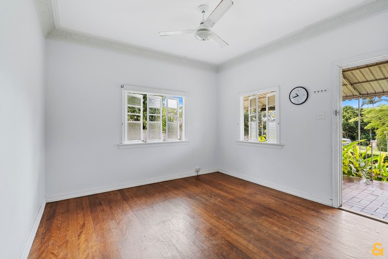 Photo - 19 Regent Street, Wynnum West QLD 4178 - Image 11