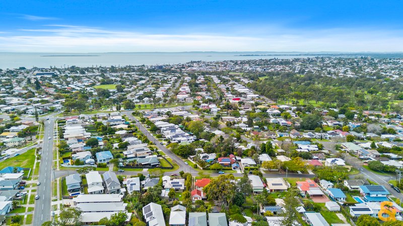 Photo - 19 Regent Street, Wynnum West QLD 4178 - Image 30