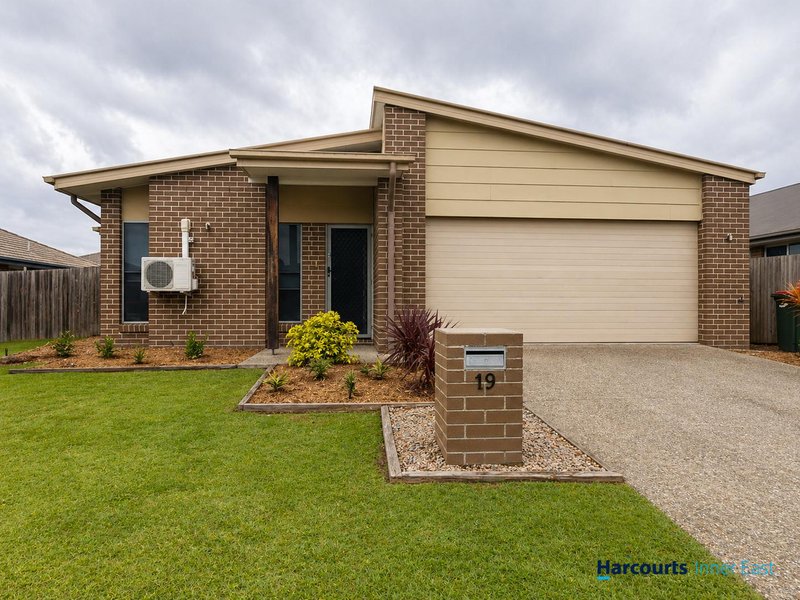 Photo - 19 Reserve Drive, Caboolture QLD 4510 - Image 2