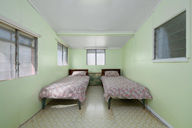 Photo - 19 Rifle Range Road, Walterhall QLD 4714 - Image 7