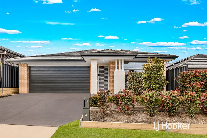 19 Ritchie Street, Riverstone NSW 2765